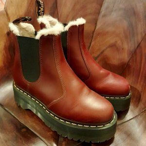 Dr. Martens Fur Lined Chelsea-Brick Red